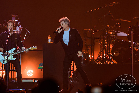 BonJovi-HylanPhotography-PPLCenter-WLEV-2-8.jpg