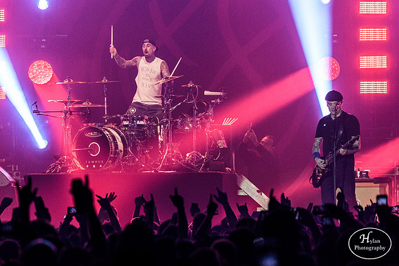 Blink-182-HylanPhotography-SandsBethlehemEventCenter-02-2.jpg