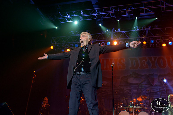 DennisDeYoung-HylanPhotography-SandsBethlehemEventCenter-01.jpg