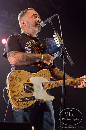 AaronLewis-HylanPhotography-SandsEventCenter-WLEV-3.jpg