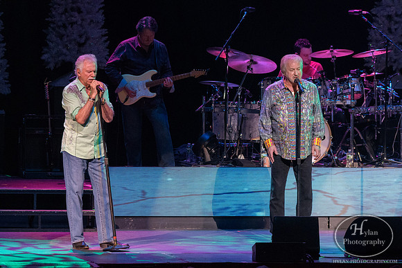 OakRidgeBoys-HylanPhotography-FMKirby-CatCountry96-2-4.jpg