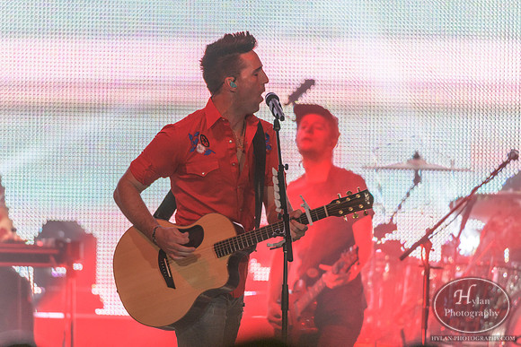 JakeOwen-HylanPhotography-MoheganSunArenaPa-CatCountry-210313.jpg