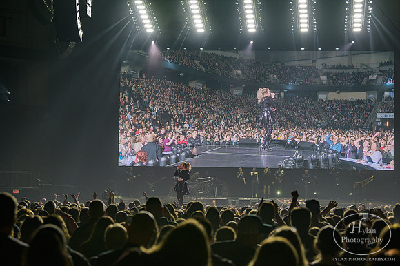 KellyClarkson-HylanPhotography-PPLCenter-WLEV-205318.jpg
