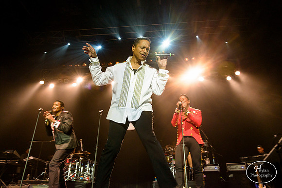 TheJacksons-HylanPhotography-SandsBethlehemEventCenter-WLEV-01-5.jpg