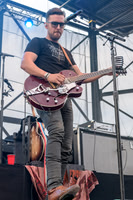 BrothersOsborne-HylanPhotography-AllentownFair2016-CatCountry-01-4.jpg