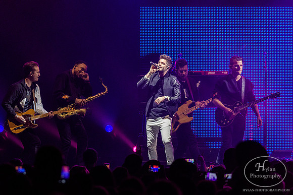 ThomasRhett-HylanPhotography-MoheganSunArenaPa-CatCountry-02.jpg