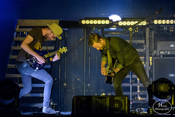 DierksBentley-HylanPhotography-Musikfest2016-CatCountry-203656.jpg