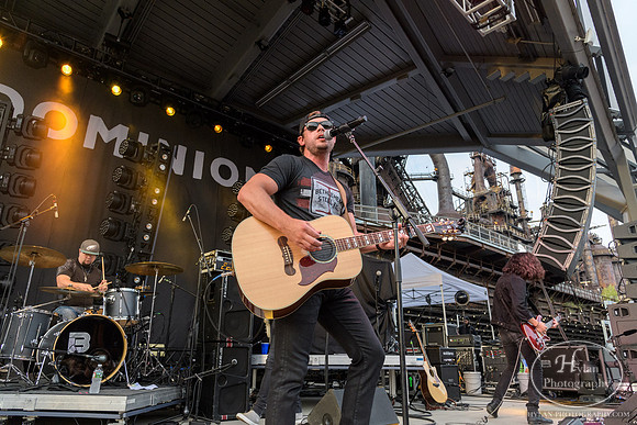 BrandonLay-HylanPhotography-SteelStacks-CatCountry-190333.jpg