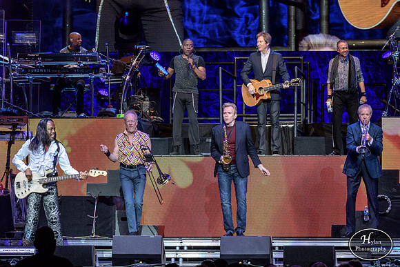 Chicago-EarthWind&Fire-HylanPhotography-PPLCenter-WLEV-195342.jpg