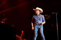 JustinMoore-HylanPhotography-MoheganPa-CatCountry96-2-2.jpg