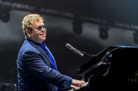 EltonJohn-HylanPhotography-PPLCenter-WLEV-02-2.jpg