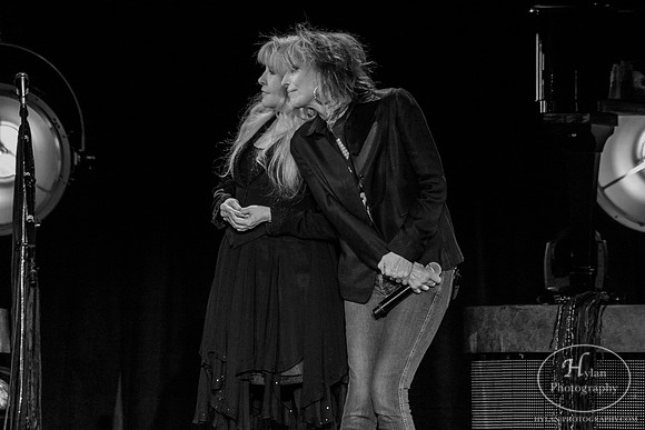 StevieNicks-HylanPhotography-SandsEventCenter-WLEV-02-6.jpg