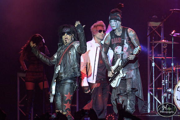 Sixx-A.M.-HylanPhotography-SandsBethlehemEventCenter--4.jpg