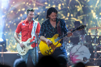 JakeOwen-HylanPhotography-MoheganSunArenaPa-CatCountry-210706.jpg