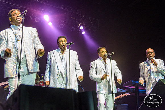 TemptaionsReview_ft_DennisEdwards-HylanPhotography-SandsBethlehemEventCenter-WLEV-200620.jpg